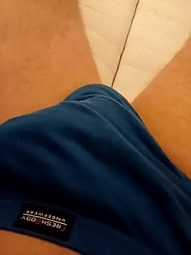 flo000031 online show from March 15, 2025, 8:43 pm