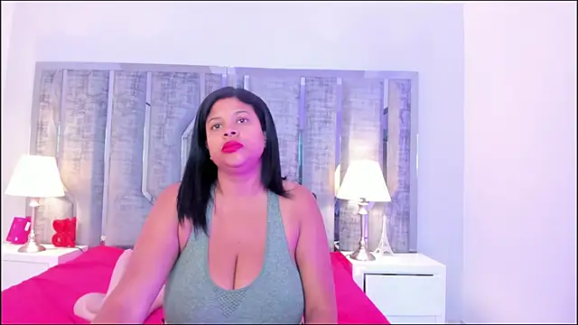 Snapshot of Ciara_Benet chatting on December 2, 2025, 12:07 pm Ciara Benet online show from December 2, 2025, 12:07 pm