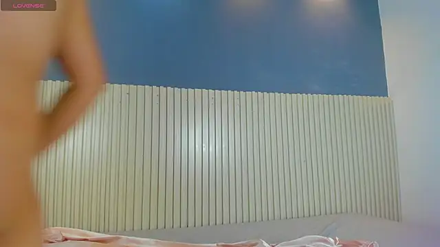 Snapshot of Aida-nicolle chatting on March 12, 2025, 10:05 am Aida-nicolle online show from March 12, 2025, 10:05 am