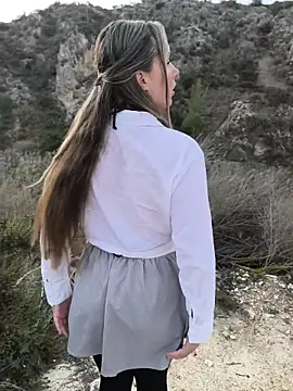 Mona Plus online show from October 16, 2025, 6:54 am