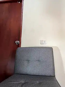 Melon-000 online show from April 15, 2026, 3:34 am