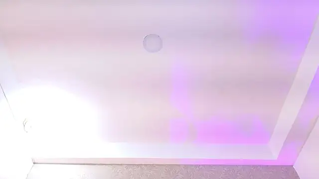 YesyHills online show from April 7, 2026, 11:56 am