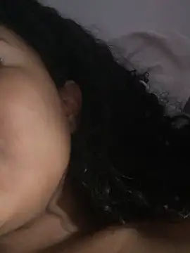 KylieGomeez online show from October 26, 2025, 6:19 pm