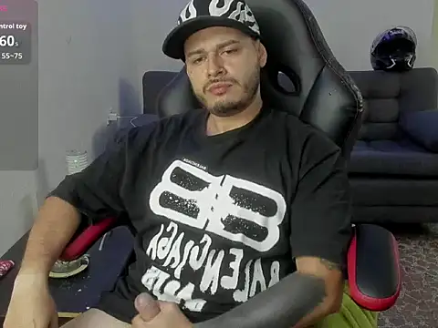 ragnar lothbrok777 online show from April 12, 2026, 11:24 am