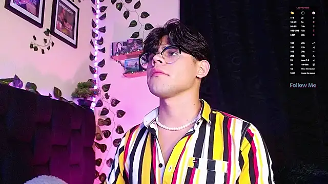 Snapshot of isaac-saenz chatting on March 4, 2025, 12:07 am isaac-saenz online show from March 4, 2025, 12:07 am