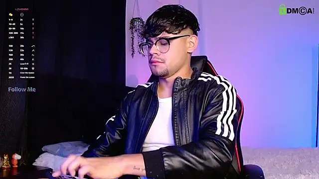 Snapshot of isaac-saenz chatting on October 14, 2025, 11:04 pm isaac-saenz online show from October 14, 2025, 11:04 pm