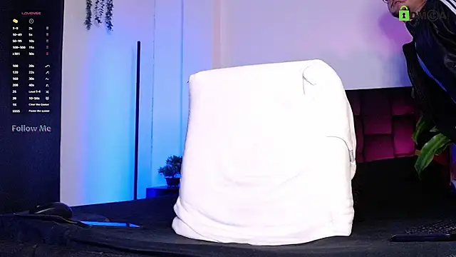 Snapshot of isaac-saenz chatting on September 24, 2025, 11:10 pm isaac-saenz online show from September 24, 2025, 11:10 pm