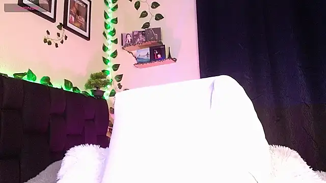 Snapshot of isaac-saenz chatting on March 12, 2025, 8:41 pm isaac-saenz online show from March 12, 2025, 8:41 pm