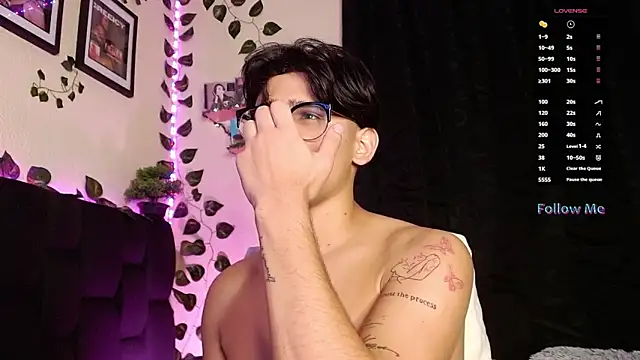 Snapshot of isaac-saenz chatting on February 21, 2025, 9:11 pm isaac-saenz online show from February 21, 2025, 9:11 pm