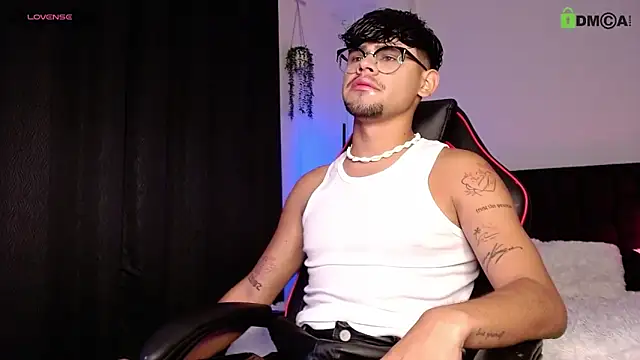 Snapshot of isaac-saenz chatting on September 9, 2025, 9:57 pm isaac-saenz online show from September 9, 2025, 9:57 pm