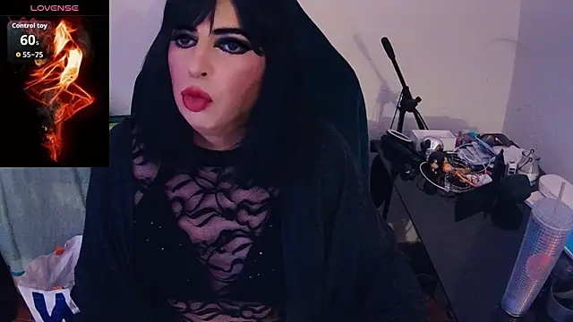 MissNadiaX06 online show from March 12, 2026, 5:39 pm