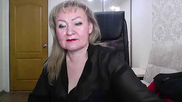 Snapshot of Victoria_secrets_ chatting on January 13, 2026, 5:28 pm Victoria secrets online show from January 13, 2026, 5:28 pm