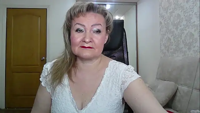 Snapshot of Victoria_secrets_ chatting on February 7, 2026, 3:53 pm Victoria secrets online show from February 7, 2026, 3:53 pm