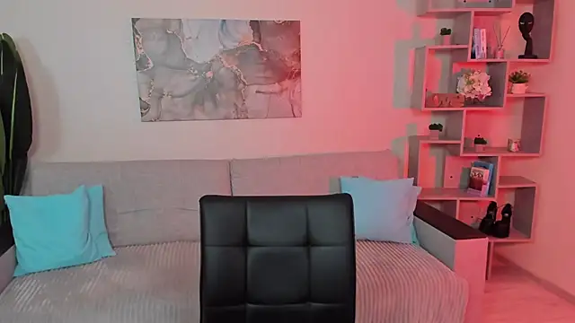 GabriellaMays online show from February 14, 2026, 5:18 am