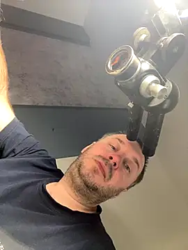 Snapshot of DorianJeday chatting on December 3, 2025, 8:14 am DorianJeday online show from December 3, 2025, 8:14 am