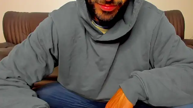 sexyhotmusclesforyou1 online show from April 11, 2026, 7:50 pm