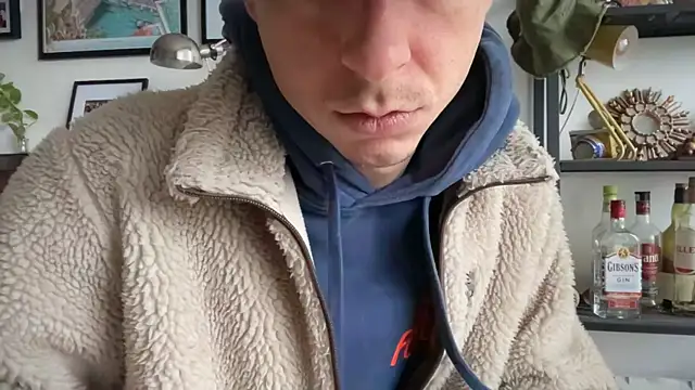 MikymikeBBWD online show from November 28, 2025, 12:49 pm