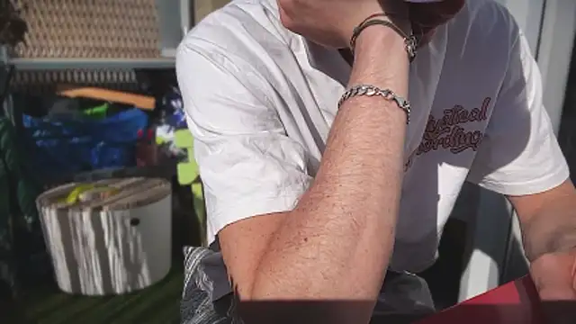 MikymikeBBWD online show from March 4, 2026, 1:52 pm