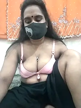 Snapshot of Mitila-3232 chatting on February 17, 2025, 2:42 am Mitila-3232 online show from February 17, 2025, 2:42 am