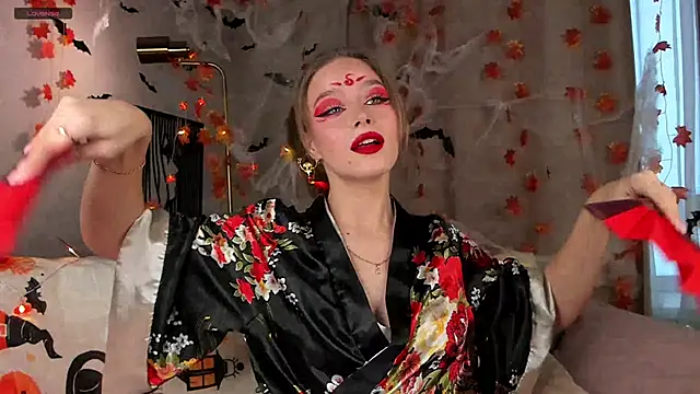 TaiteBayles online show from October 28, 2025, 2:34 am