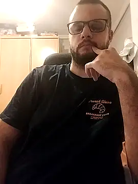 Snapshot of Silvero98 chatting on July 26, 2026, 10:05 pm Silvero98 online show from July 26, 2026, 10:05 pm