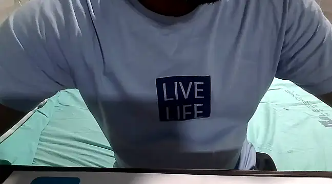 Snapshot of BadboySLR_8899 chatting on February 26, 2025, 6:30 am BadboySLR 8899 online show from February 26, 2025, 6:30 am