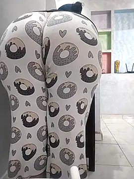 Snapshot of Dalou3a-69 chatting on February 10, 2026, 12:37 pm Dalou3a-69 online show from February 10, 2026, 12:37 pm