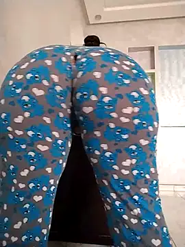 Snapshot of Dalou3a-69 chatting on November 3, 2025, 9:35 am Dalou3a-69 online show from November 3, 2025, 9:35 am