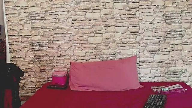 LuciousGrace online show from April 21, 2026, 5:36 am