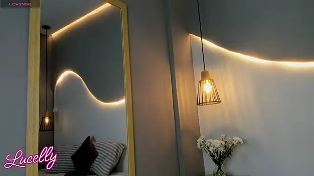 Snapshot of lucelly_15 chatting on October 21, 2025, 11:31 am lucelly 15 online show from October 21, 2025, 11:31 am