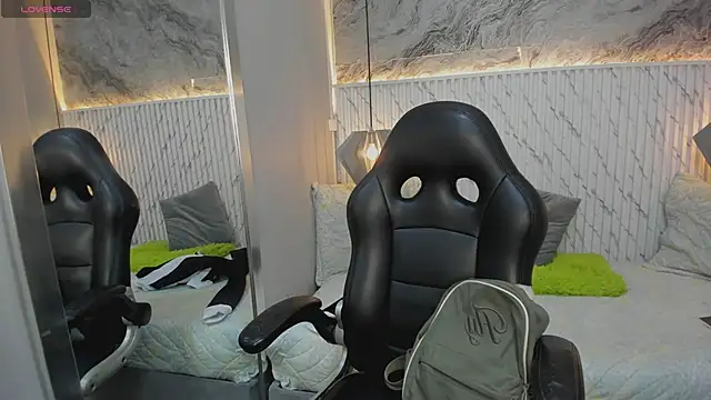 Snapshot of lucelly_15 chatting on November 21, 2025, 11:31 am lucelly 15 online show from November 21, 2025, 11:31 am