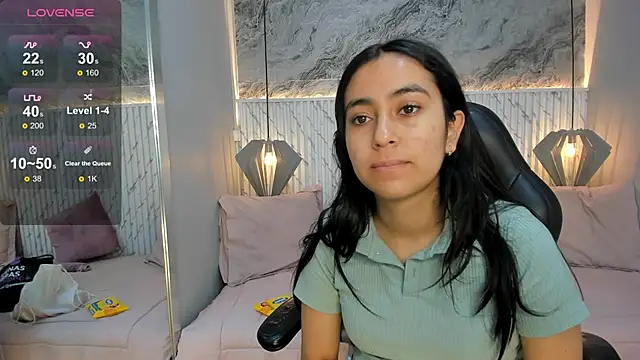 Snapshot of lucelly_15 chatting on December 14, 2025, 11:27 am lucelly 15 online show from December 14, 2025, 11:27 am