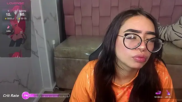 Snapshot of Anni_acker_b chatting on October 27, 2025, 1:12 pm Anni acker b online show from October 27, 2025, 1:12 pm