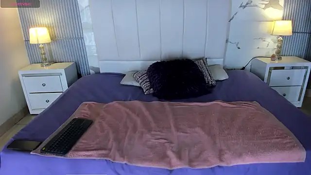 JanickBaker online show from September 30, 2025, 12:00 pm