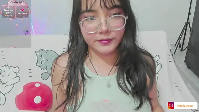 Naoko 7w7 online show from April 1, 2026, 1:30 am