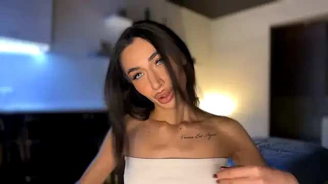 alissadreams online show from October 26, 2025, 5:46 pm