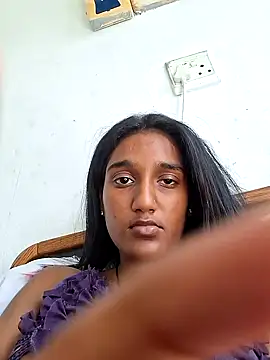 indianpink lips online show from March 9, 2025, 12:31 pm