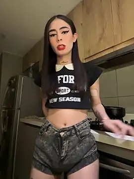 Snapshot of candycami19 chatting on March 14, 2025, 6:21 am candycami19 online show from March 14, 2025, 6:21 am