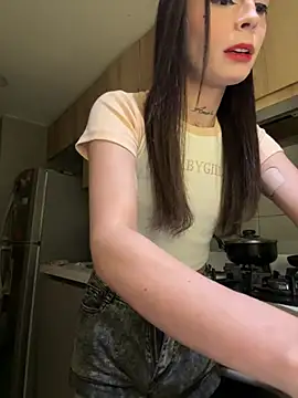 Snapshot of candycami19 chatting on March 15, 2025, 8:26 am candycami19 online show from March 15, 2025, 8:26 am