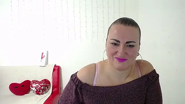 DianaMGG online show from November 10, 2025, 6:18 am