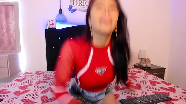 Snapshot of Melany__dreams chatting on March 14, 2025, 1:57 pm Melany dreams online show from March 14, 2025, 1:57 pm