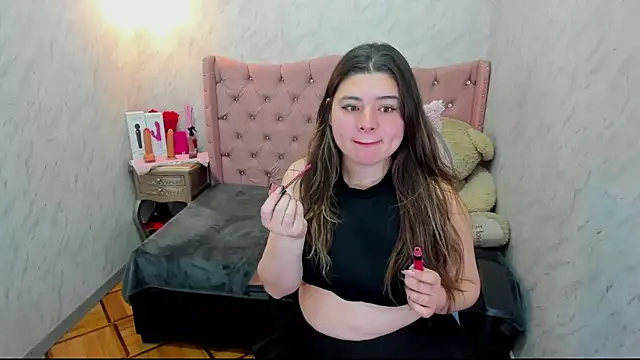 Lianngrace online show from March 12, 2026, 3:27 pm