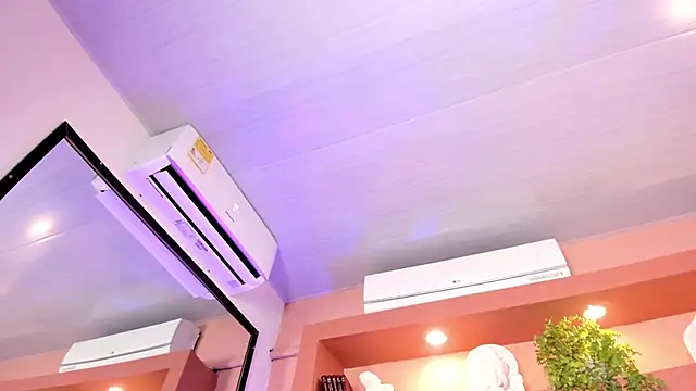 SofiaBennett  online show from March 22, 2025, 3:31 pm