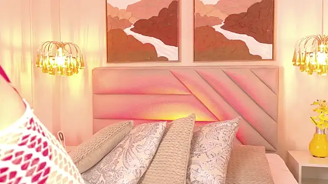 Snapshot of AmberHudson chatting on November 22, 2025, 1:54 pm AmberHudson online show from November 22, 2025, 1:54 pm