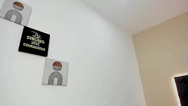 ZahraRose online show from October 27, 2025, 8:21 pm