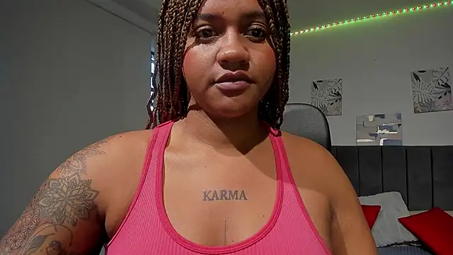 ZahraRose online show from March 10, 2025, 11:45 am