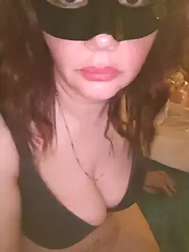 Loly2025 online show from April 1, 2026, 1:41 am