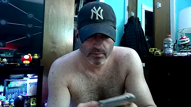 Snapshot of Novabear6996 chatting on November 17, 2025, 6:39 am Novabear6996 online show from November 17, 2025, 6:39 am
