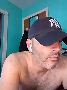 Snapshot of Novabear6996 chatting on March 9, 2025, 12:31 pm Novabear6996 online show from March 9, 2025, 12:31 pm