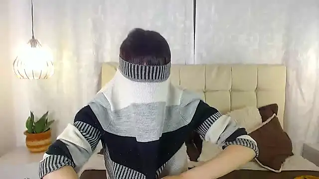 Snapshot of fyreandfox_ chatting on March 17, 2025, 10:51 pm fyreandfox online show from March 17, 2025, 10:51 pm